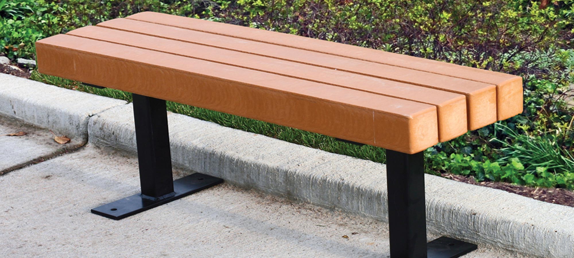 Trailside Outdoor Bench - Frog Furnishings